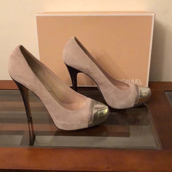 Michael Kors Cynthia Platform Pearl Grey Heels - Picture 2 of 8